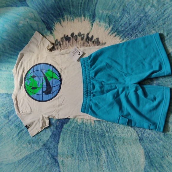 Nike boys matching set - Picture 3 of 3